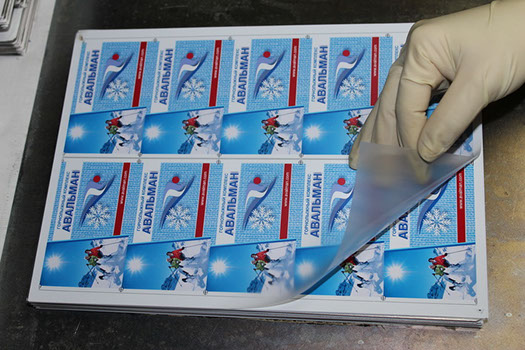 Использование специального защитного слоя – ламината